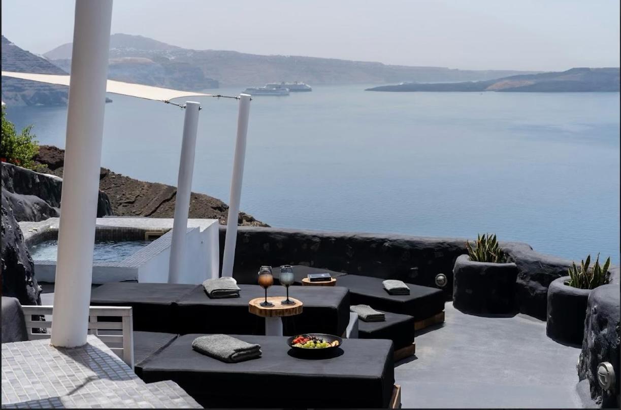 Enalion Suites Oia  Luaran gambar