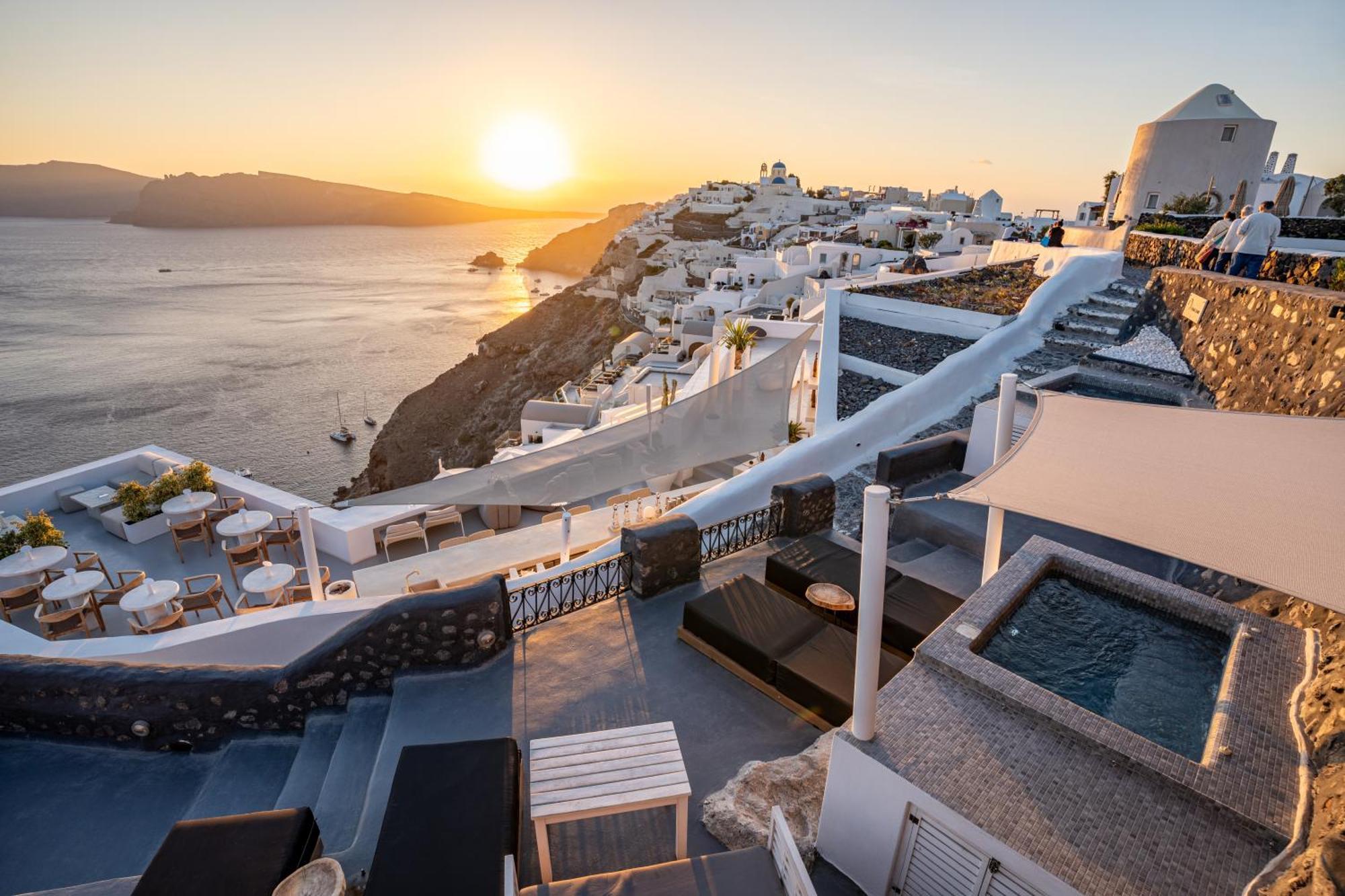 Enalion Suites Oia  Luaran gambar
