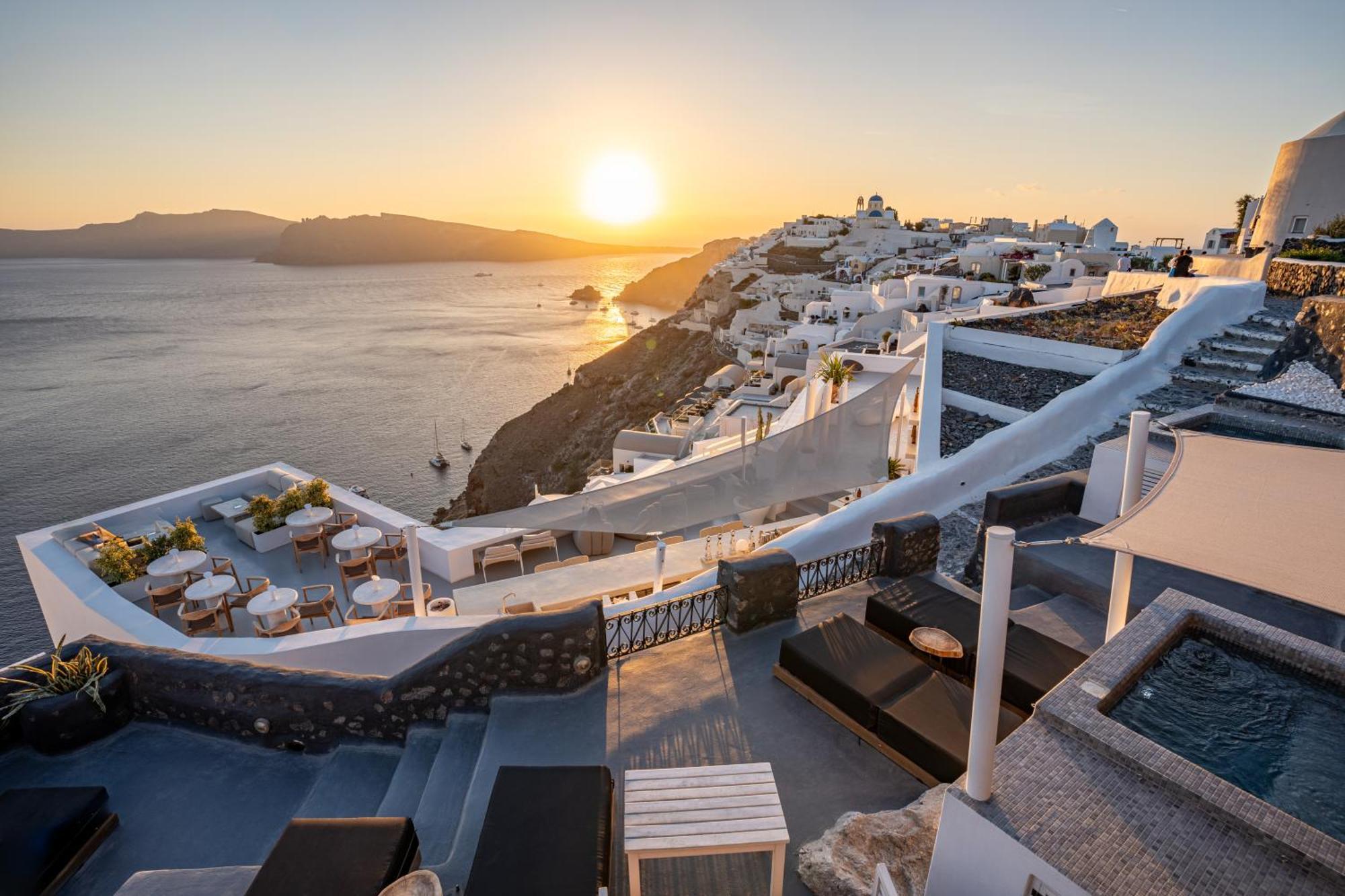 Enalion Suites Oia  Luaran gambar