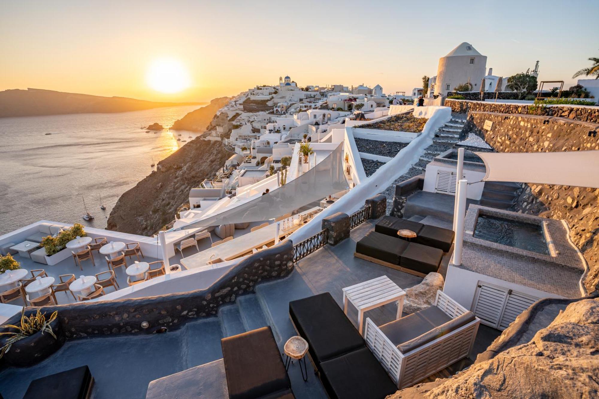 Enalion Suites Oia  Luaran gambar